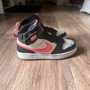 Nike Court Borough Mid 2 13.5 kids great condition, super cute. Black and pink